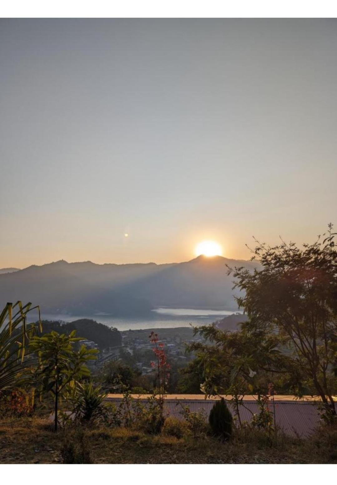 Into The Wild Pokhara Villa Kāskī Dış mekan fotoğraf